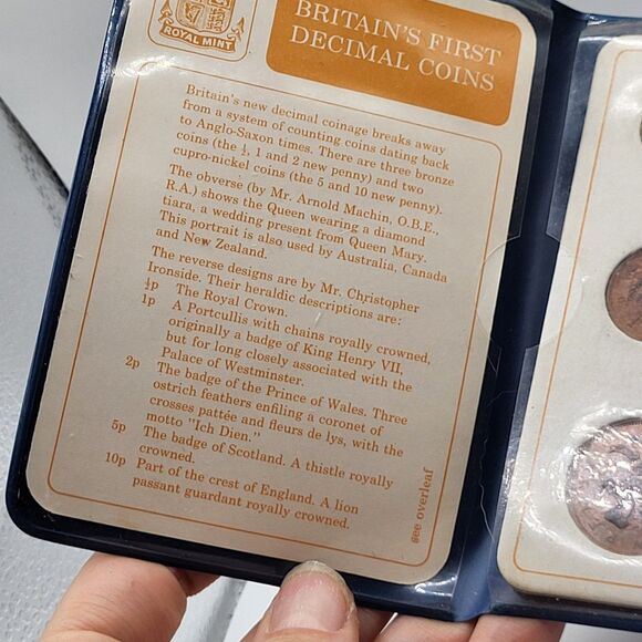Britain’s First Decimal Coin Set Royal Mint 5 Coins - Picture 2 of 4